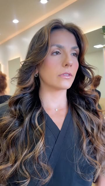 Escova modelada com ondas feita no VcBela